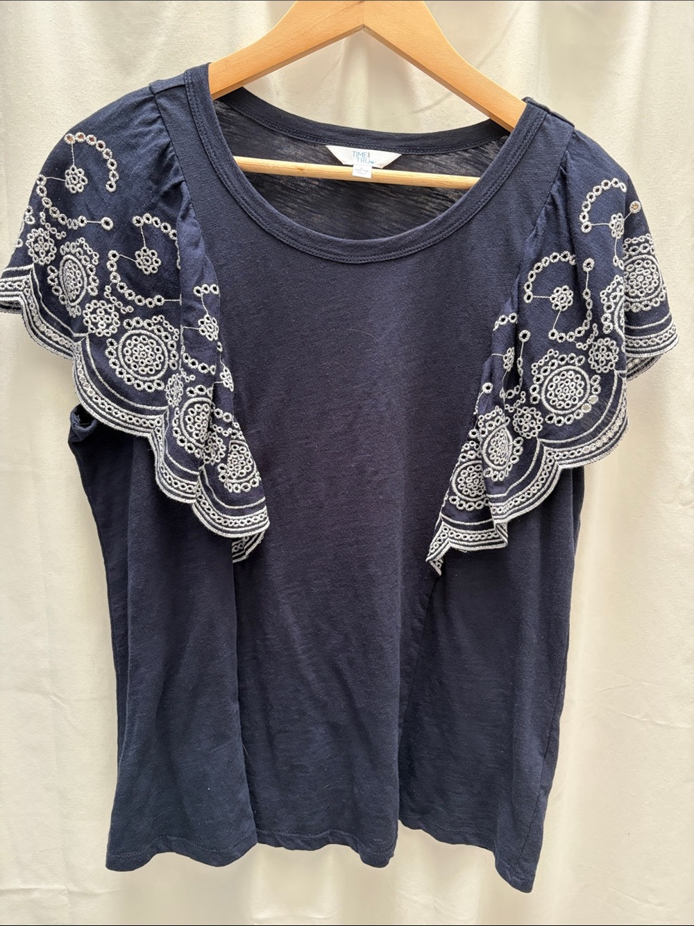Time and Tru Navy Short Sleeve Top with White Embroidered Flutter Sleeves